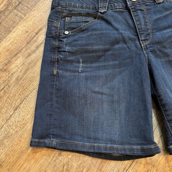 Democracy Ab Solution Denim Shorts High Waist Stretch Distressed Womens Size 4 - Picture 4 of 14